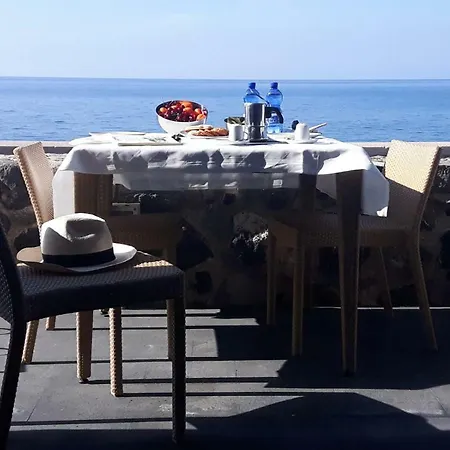 Nerossidiana Sul Mare Di * ليباري